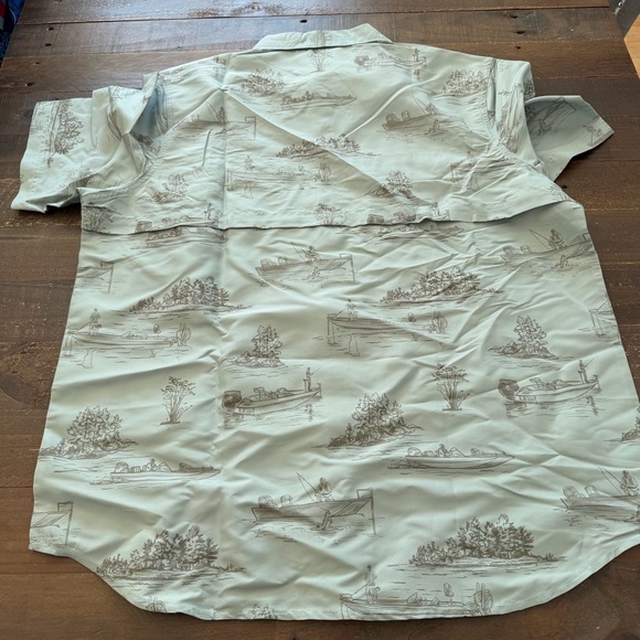 Mossy Oak Men's Light green  Scenic Print Fishing Shirt - Picture 2 of 4